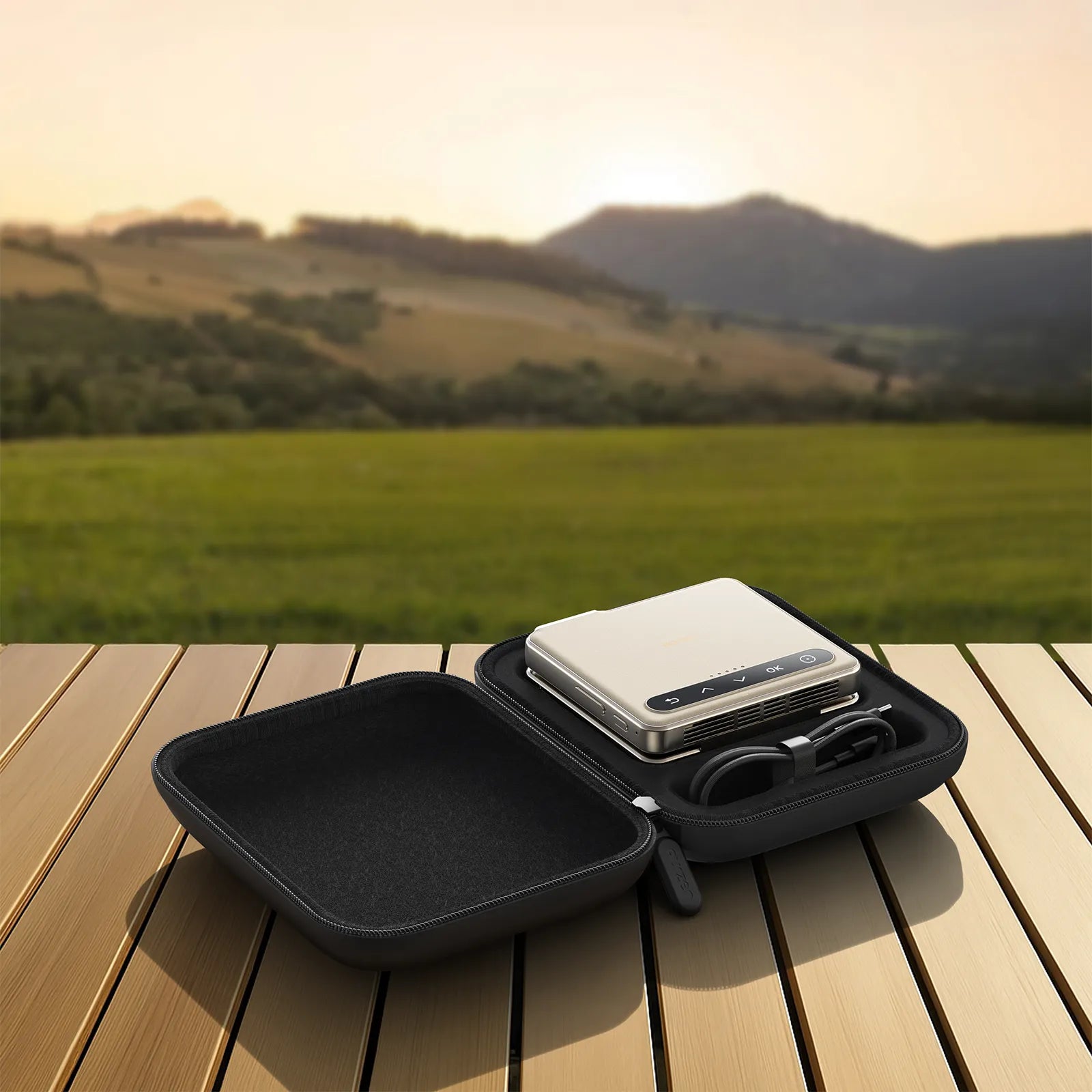 Aurzen ZIP Tri-Fold Portable Projector Case
